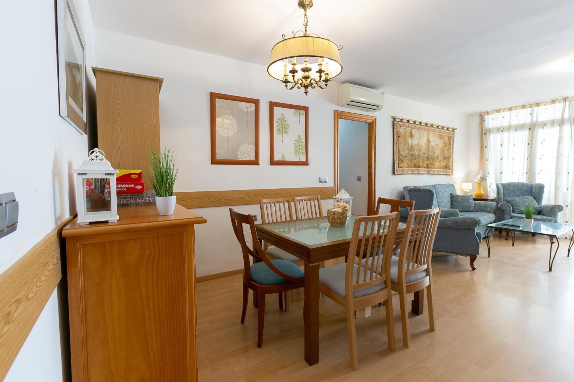 Amplio Piso En El Centro De Apartamento Málaga